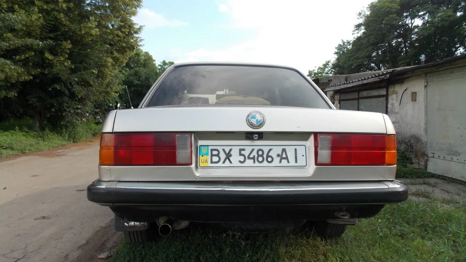 BMW 3 series сіра мрія) 4