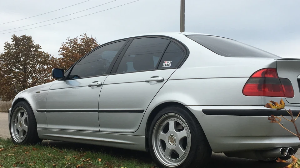 BMW 3 series Сріблястий N42 2