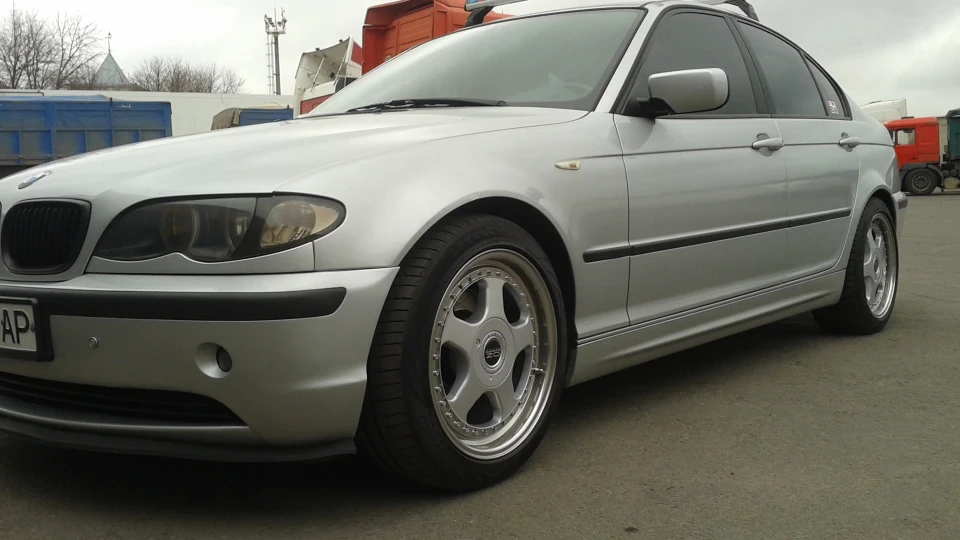 BMW 3 series Сріблястий N42 3