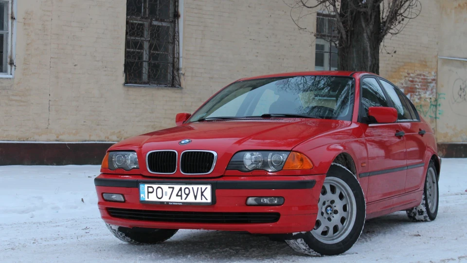 BMW 3 series Sexy 2