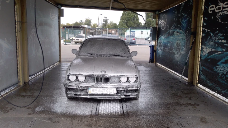 BMW 3 series silver e30 🇩🇪 4