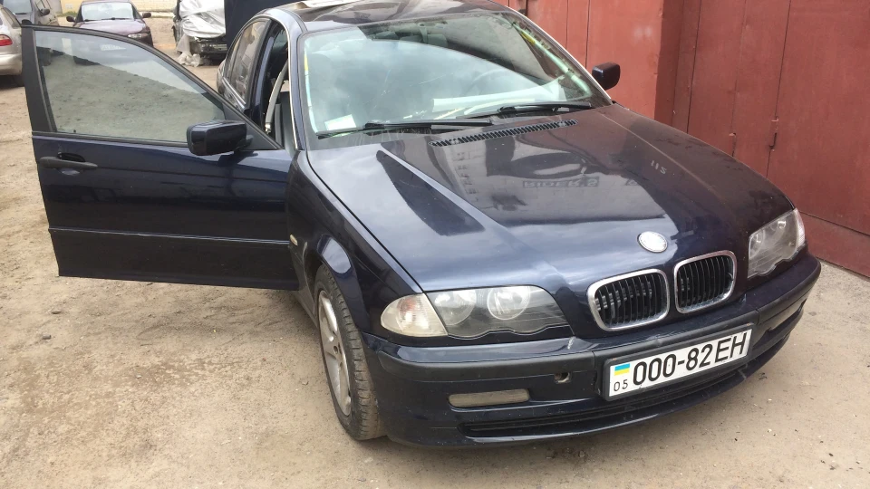 BMW 3 series Синяк