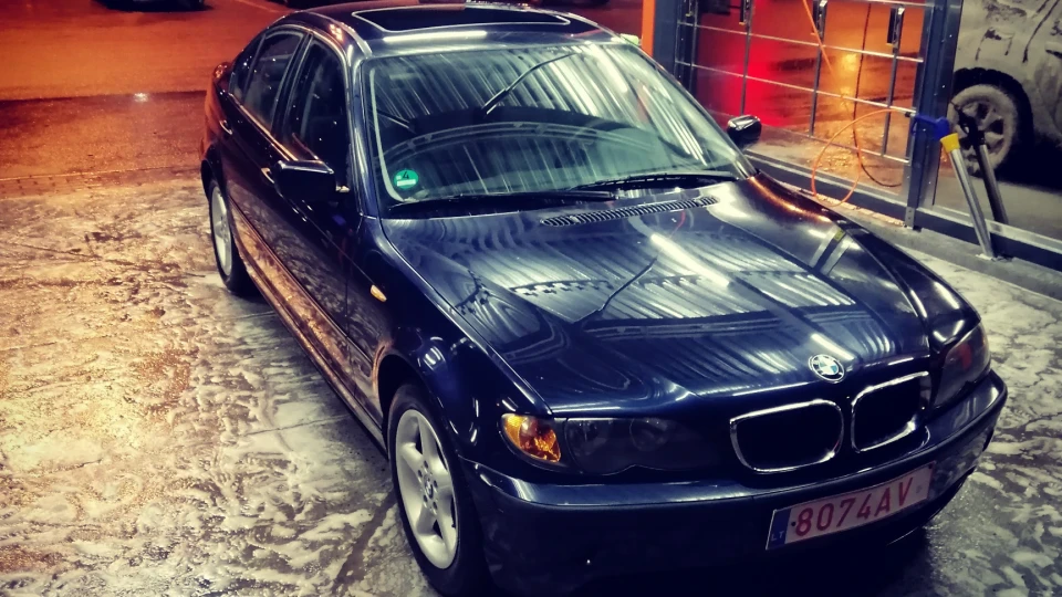 BMW 3 series Синій металік, 1.8бенз 2