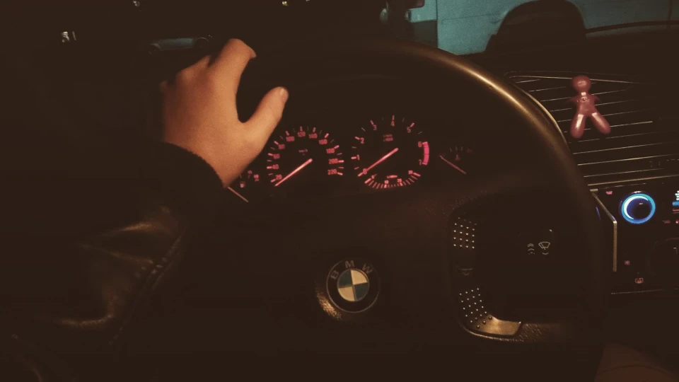 BMW 3 series Синій металік 2