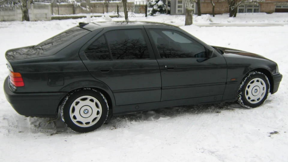 BMW 3 series Трьох 4
