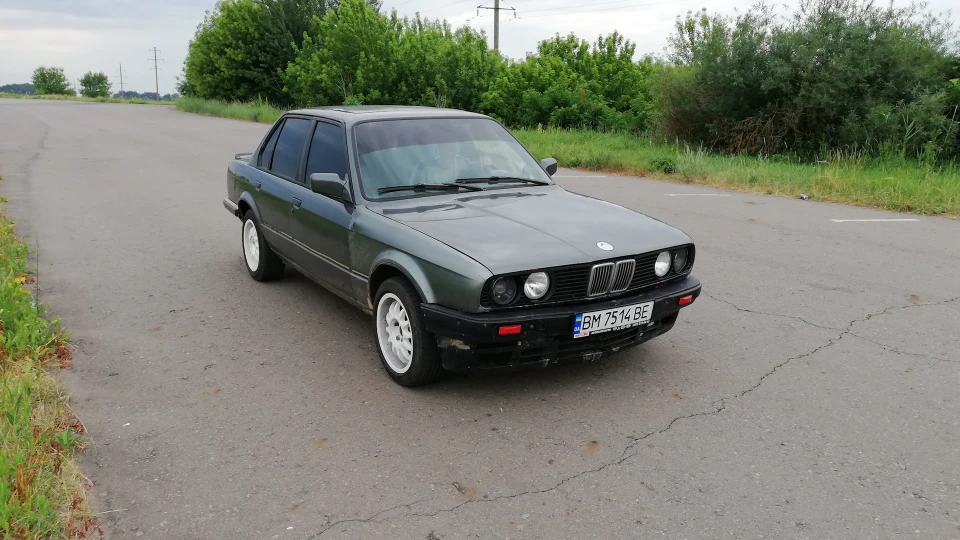 BMW 3 series Вовк в овечій шкурі.