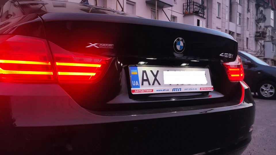 BMW 4 Series Gran Coupe Чорна бричка. 5