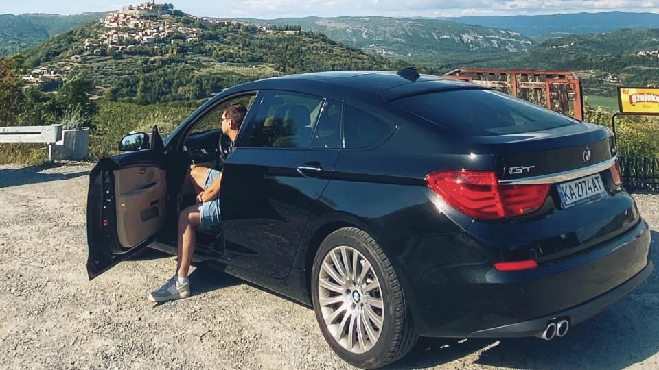 BMW 5 series Gran Turismo 520D 2