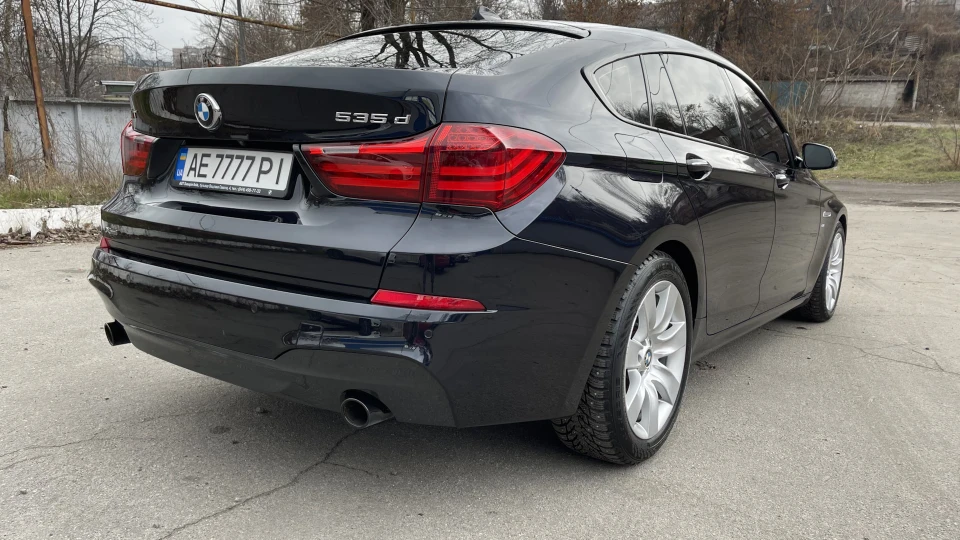 BMW 5 series Gran Turismo 535 bi turbo diesel 2