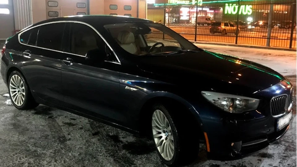 BMW 5 series Gran Turismo Анкілозавр 2