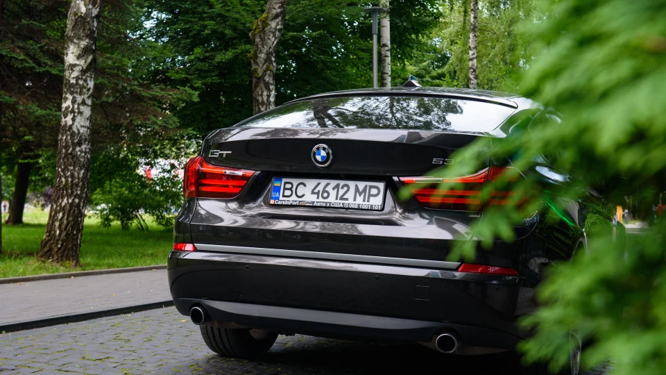 BMW 5 series Gran Turismo Jatoba Metallic 4