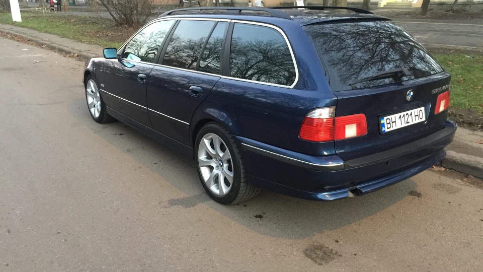 BMW 5 series Touring 2