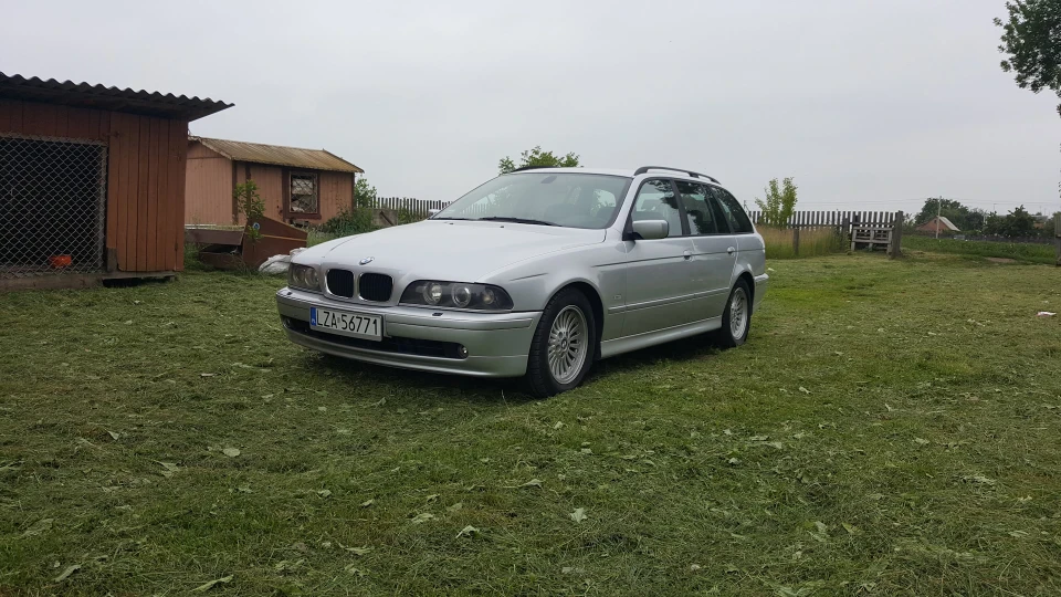 BMW 5 series Touring 2