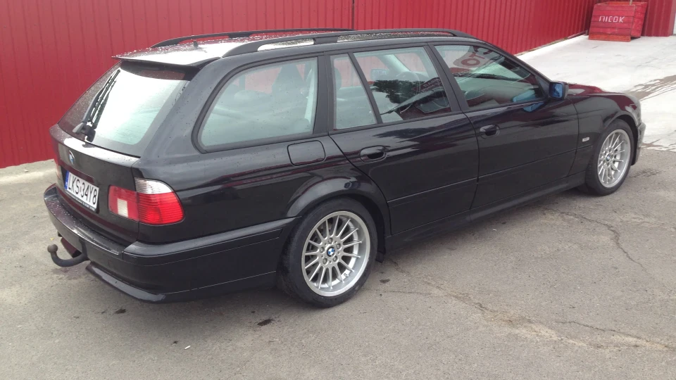 BMW 5 series Touring 2