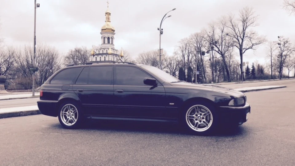 BMW 5 series Touring 2
