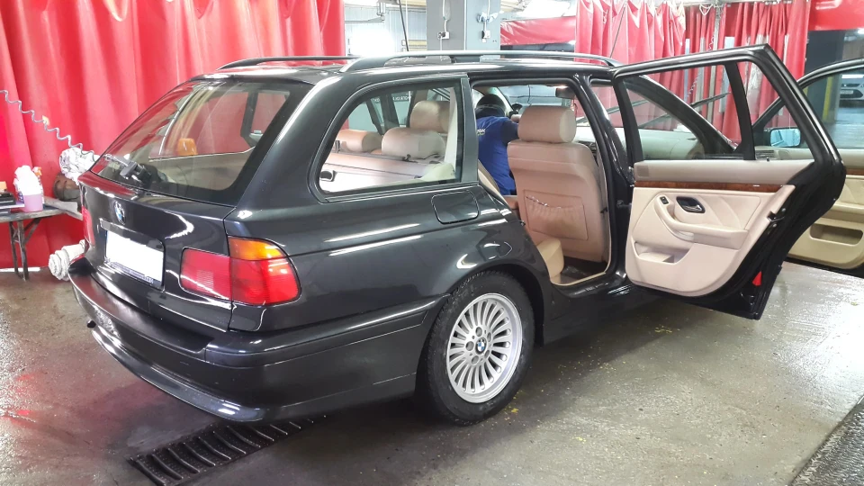 BMW 5 series Touring 2.5TDS 2