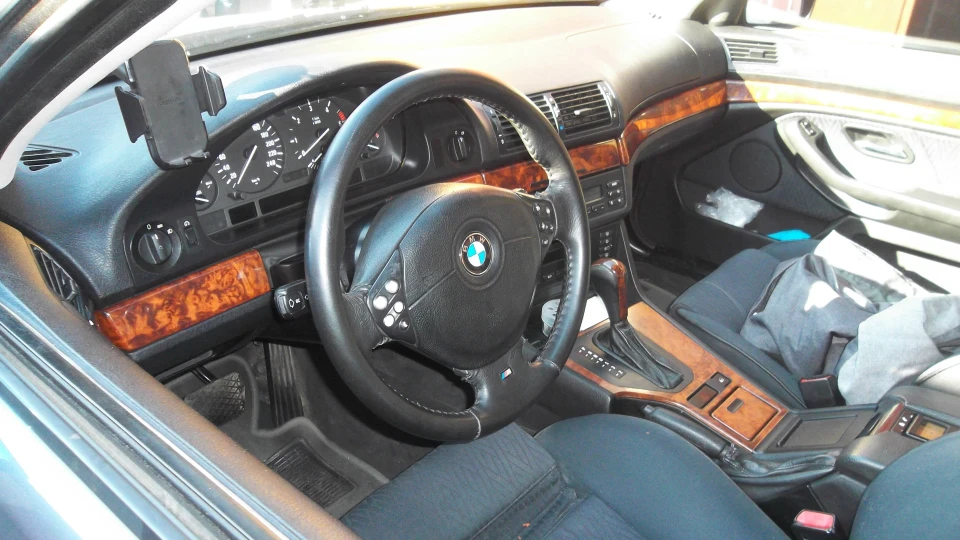 BMW 5 series Touring 2.5TDS 3