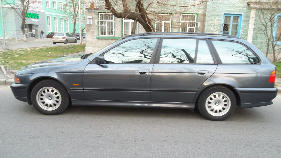 BMW 5 series Touring 2.5TDS 5