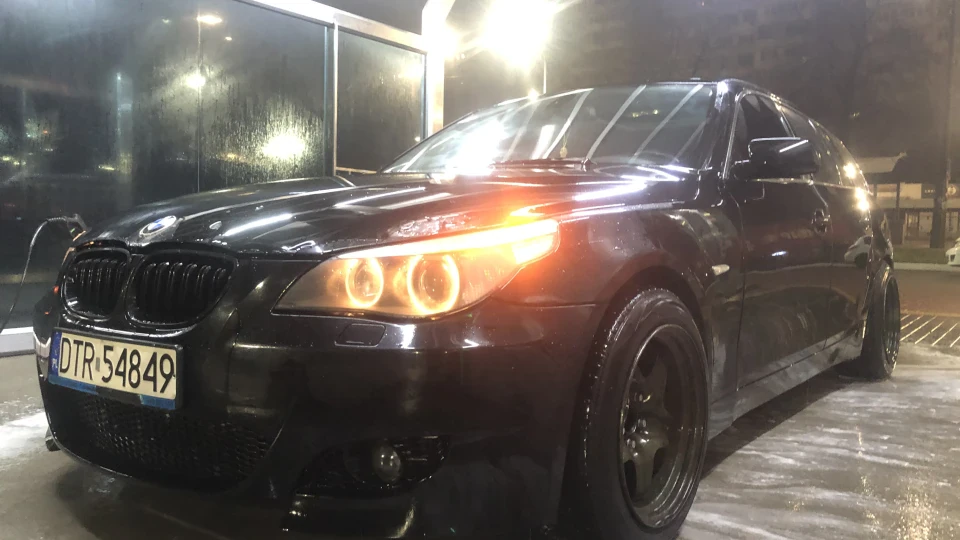 BMW 5 series Touring 3х літровий турбо дизель