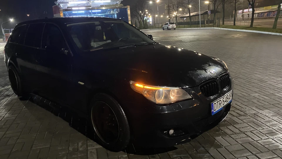 BMW 5 series Touring 3х літровий турбо дизель 4