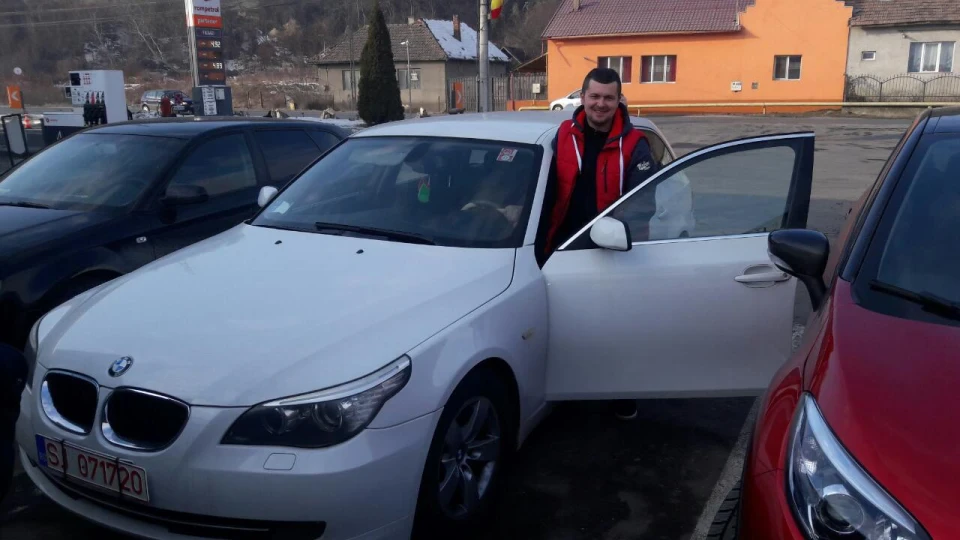BMW 5 series Touring 520 тд Е61 2