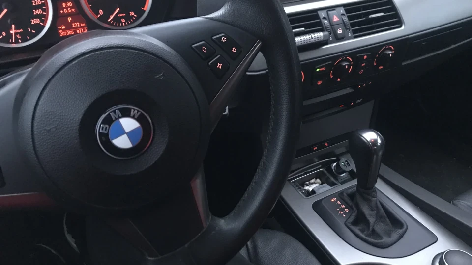 BMW 5 series Touring 520d 2