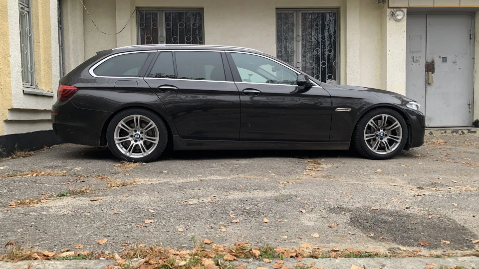 BMW 5 series Touring 525d Xdrive 2