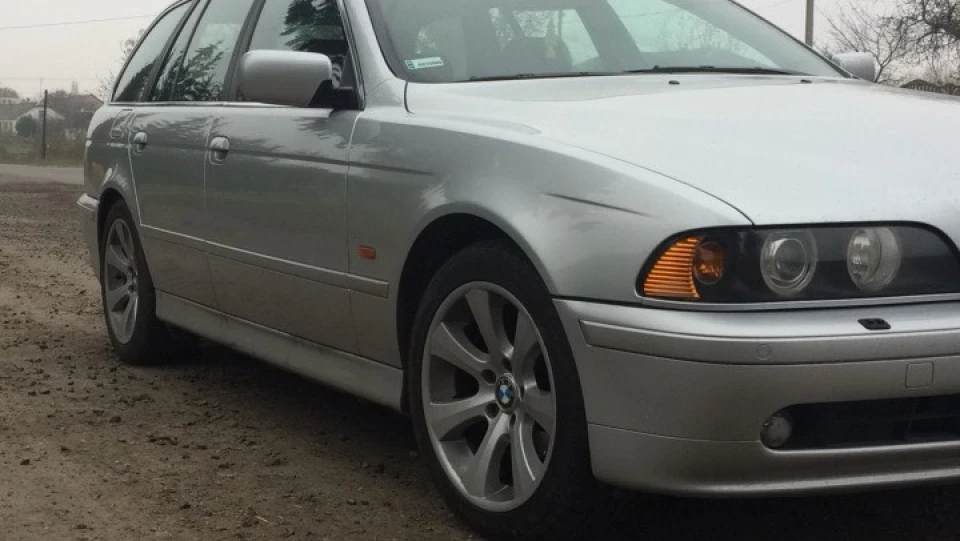 BMW 5 series Touring 525d 2