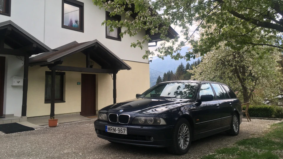 BMW 5 series Touring 530D 3