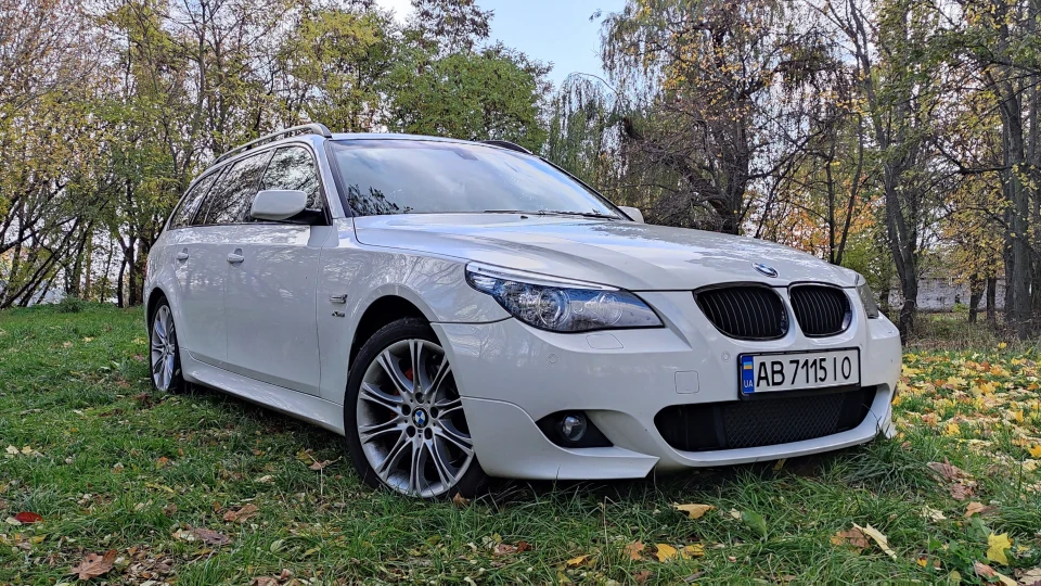 BMW 5 series Touring 530XD White Label 2