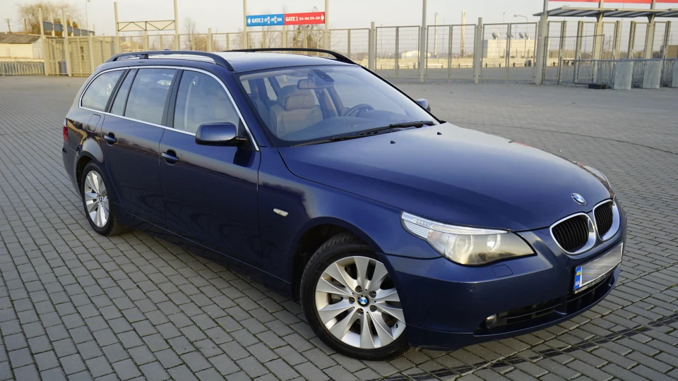 BMW 5 series Touring 535d MYSTICBLAU