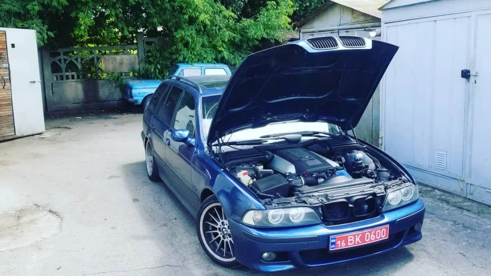 BMW 5 series Touring 540iA 2