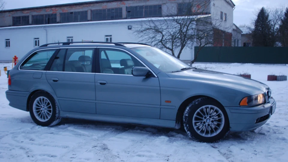 BMW 5 series Touring Черепаха 2