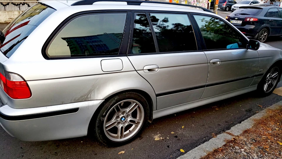 BMW 5 series Touring Дизельний сарайчик 4