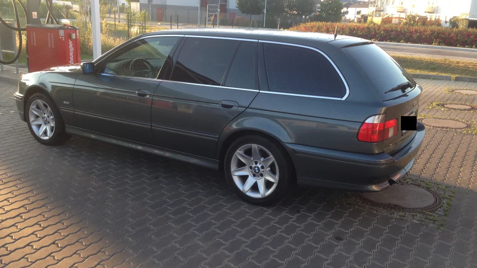 BMW 5 series Touring Exclusive edition 4