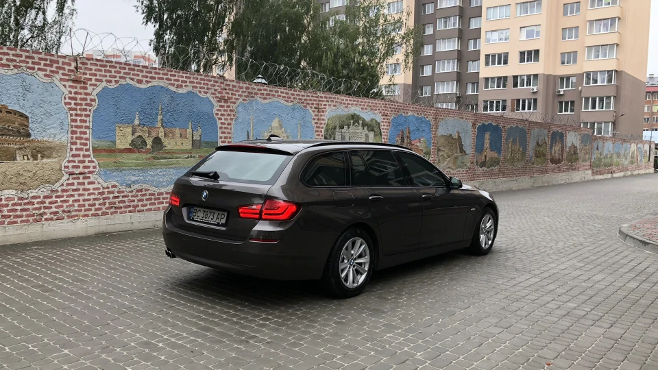 BMW 5 series Touring Havana Metallic 🤠 3