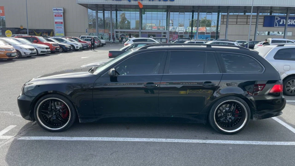 BMW 5 series Touring Лиса 2
