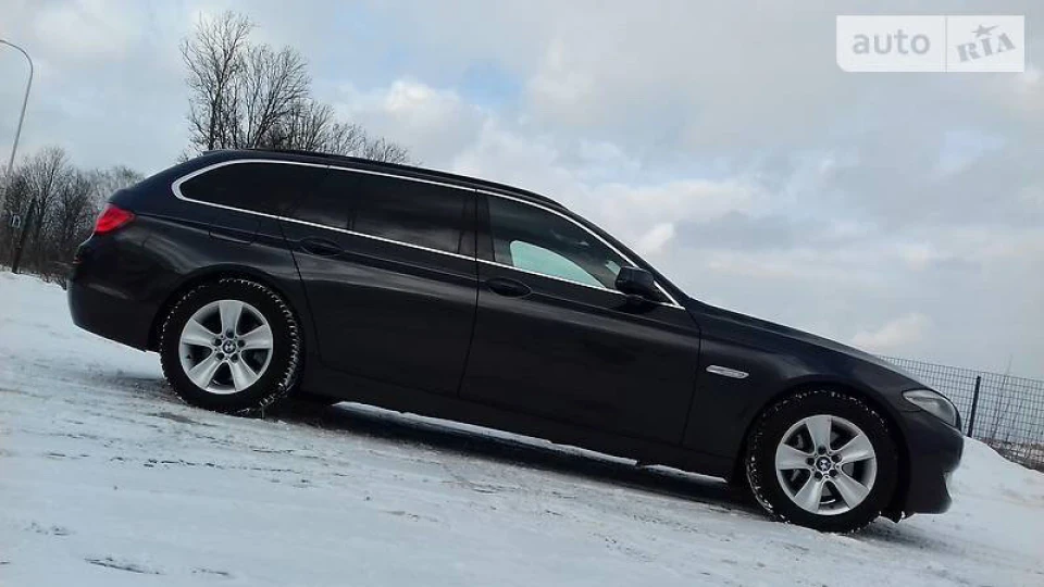 BMW 5 series Touring Сарайчик 3