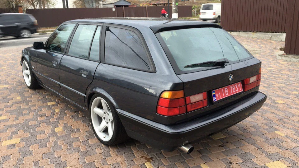 BMW 5 series Touring #сімейний 3