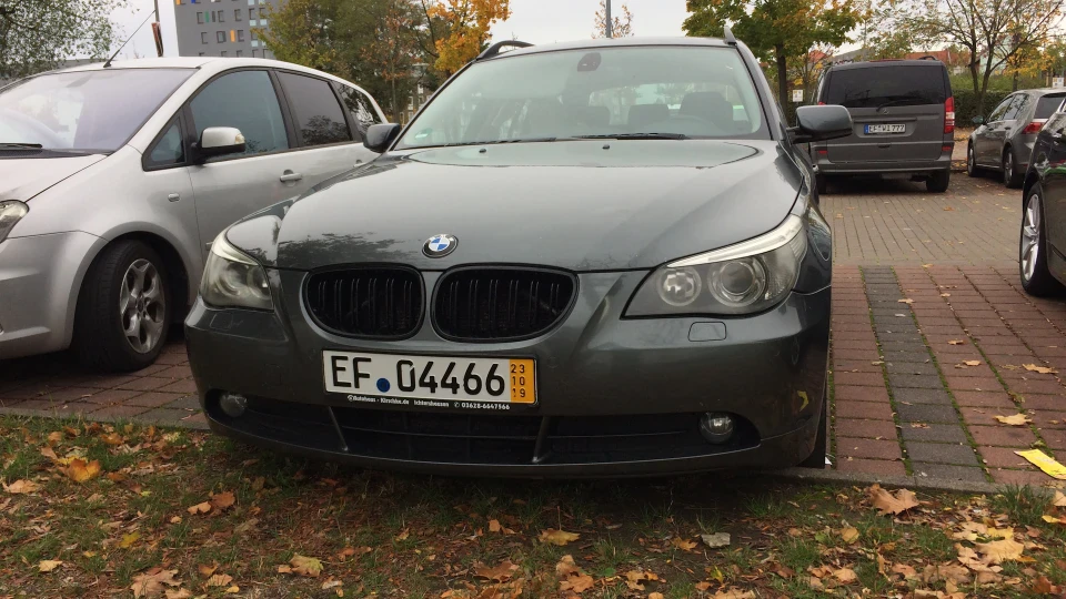 BMW 5 series Touring Сіра конячка 4