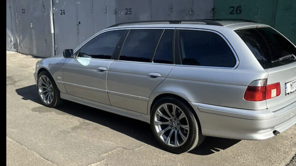 BMW 5 series Touring Скажи немає екології 2