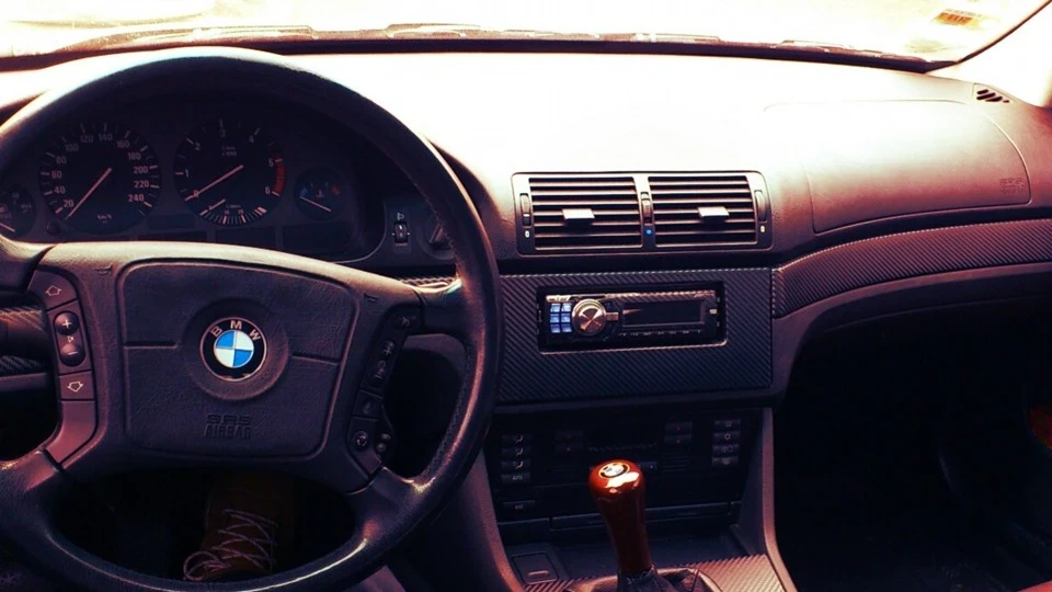 BMW 5 series Touring Трактор у фраку 5