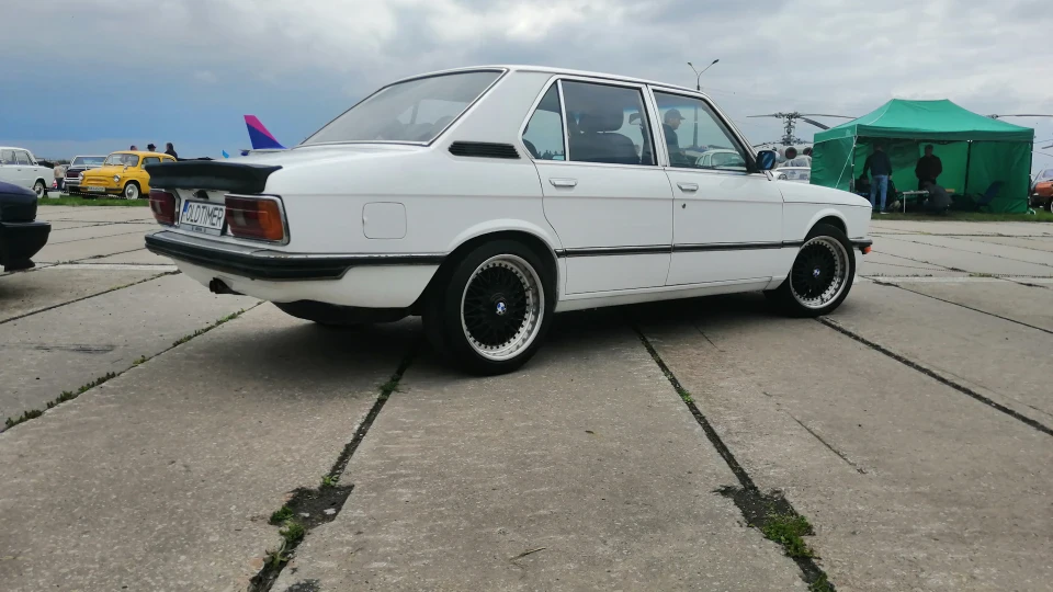 BMW 5 series 3