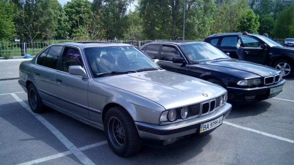BMW 5 series 2