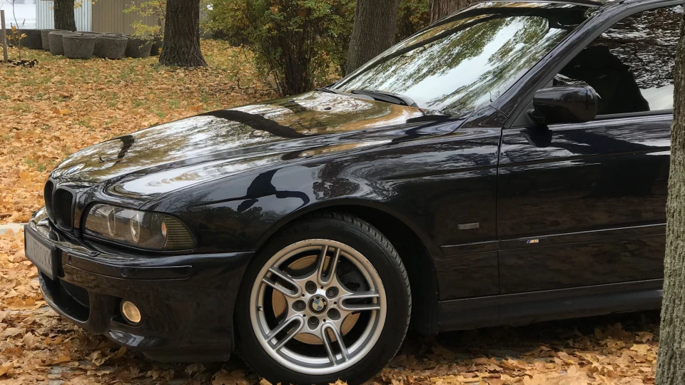 BMW 5 series 2