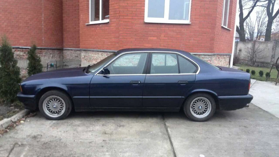 BMW 5 series 2
