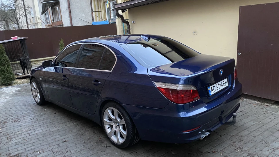 BMW 5 series 2
