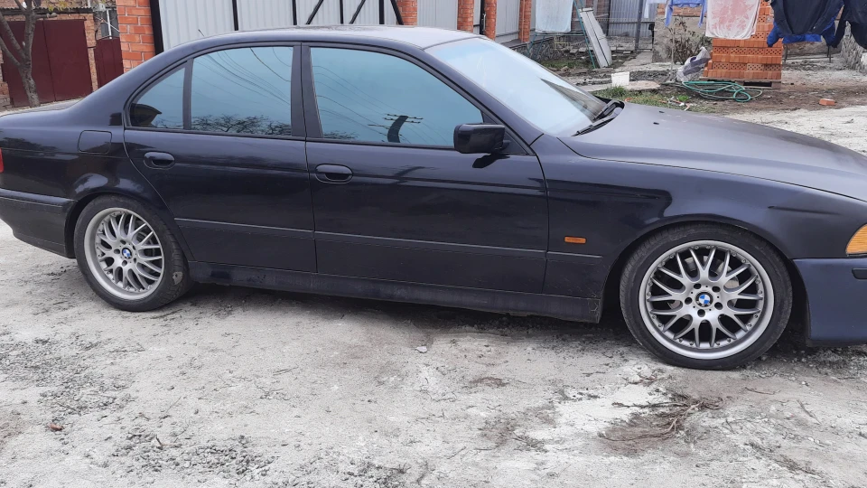 BMW 5 series 4