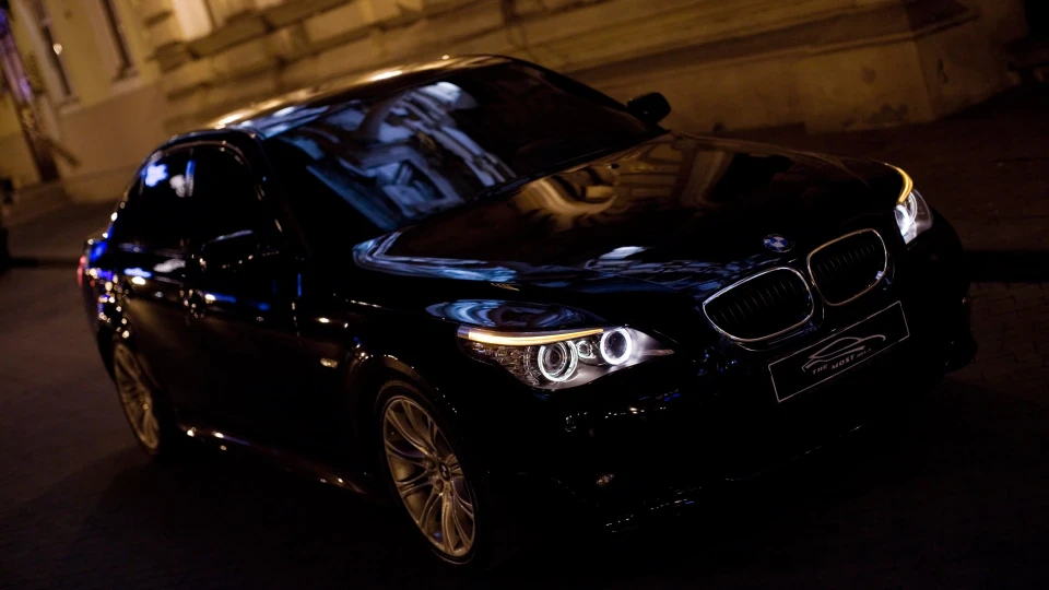 BMW 5 series 2