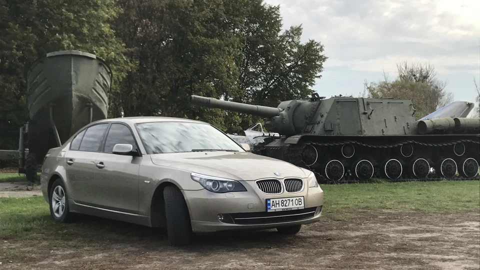 BMW 5 series 2
